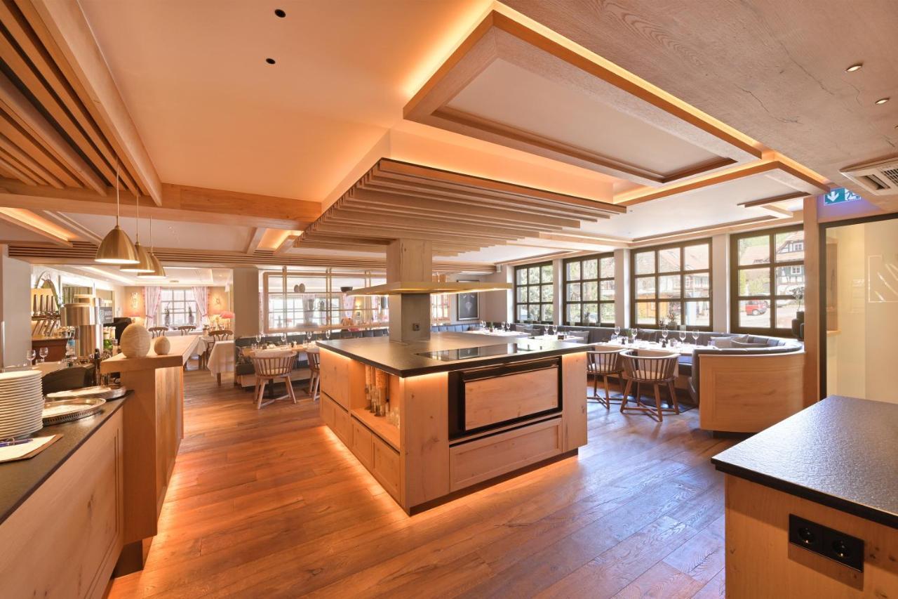 Hotel Restaurant Der Engel, Sasbachwalden Dış mekan fotoğraf